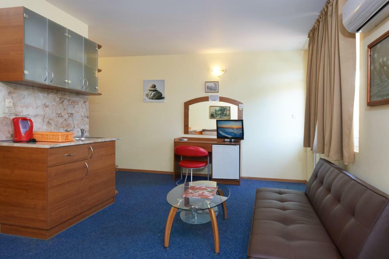 Guest House Plechkarovi Ravda Extérieur photo